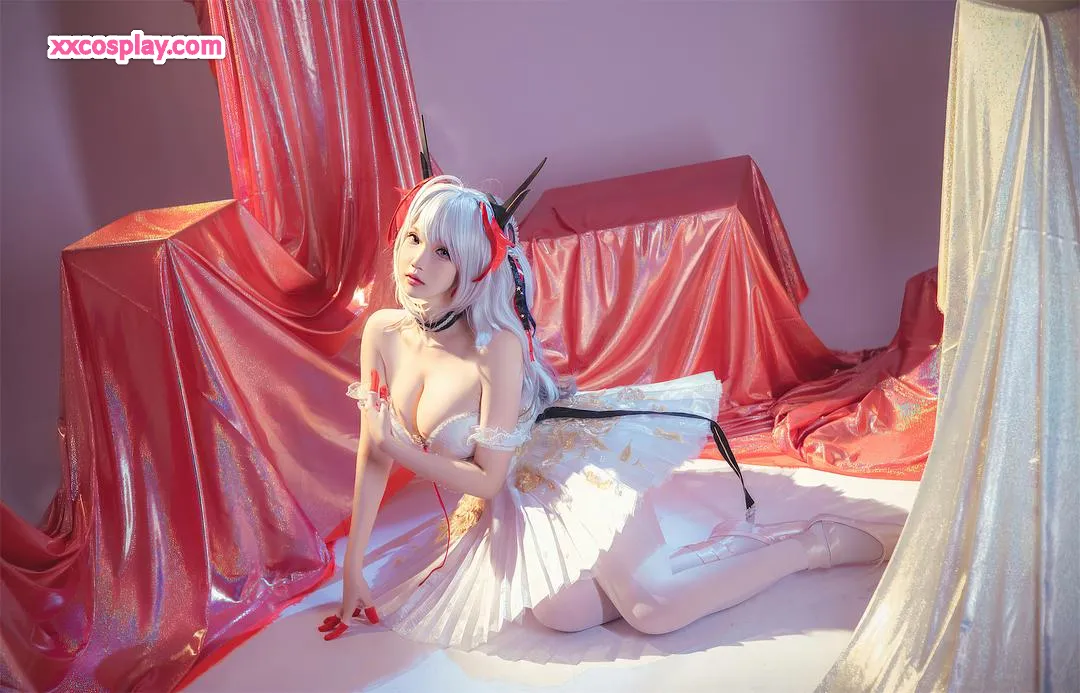 Xue Qing Astra: Arknights W Ballet Cosplay